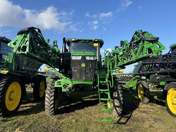 Image of John Deere 412R equipment image 1