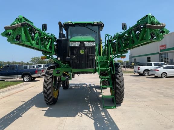 Image of John Deere 412R equipment image 3