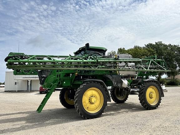 Image of John Deere 412R equipment image 3