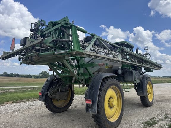 Image of John Deere 412R equipment image 2