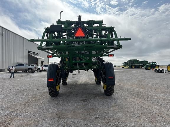 Image of John Deere 412R equipment image 3