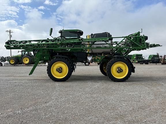 Image of John Deere 412R equipment image 1