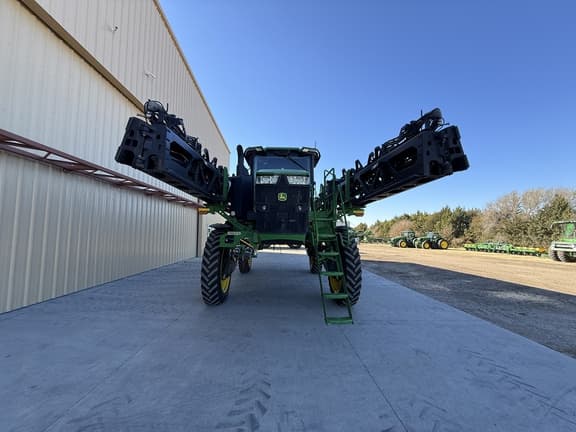 Image of John Deere 412R equipment image 2