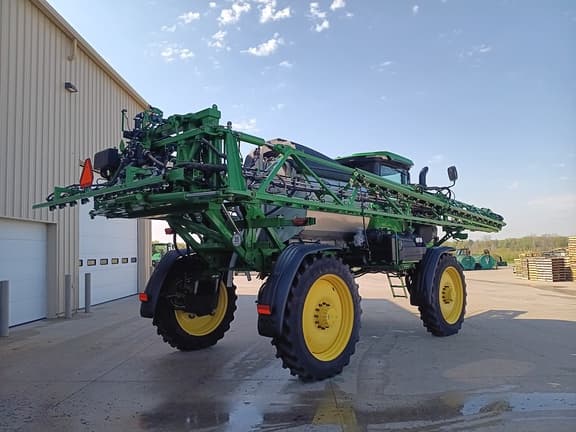 Image of John Deere 412R equipment image 2