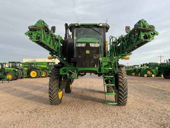 Image of John Deere 412R equipment image 3