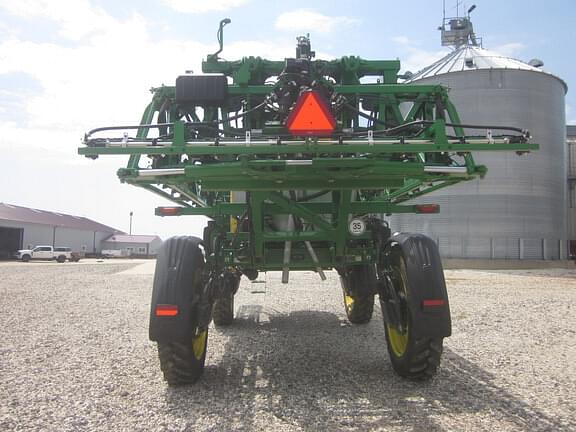 Image of John Deere 412R equipment image 3