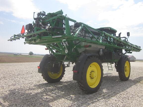 Image of John Deere 412R equipment image 1