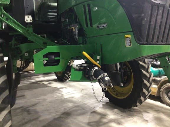 Image of John Deere 412R equipment image 4