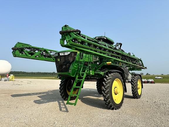 Image of John Deere 412R equipment image 1