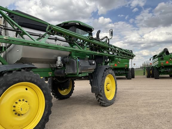 Image of John Deere 412R equipment image 3