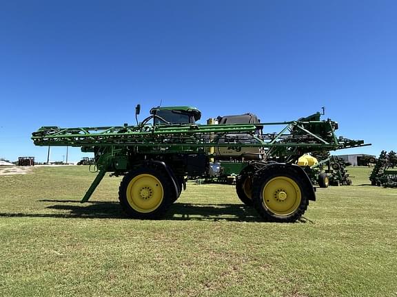 Image of John Deere 412R equipment image 1