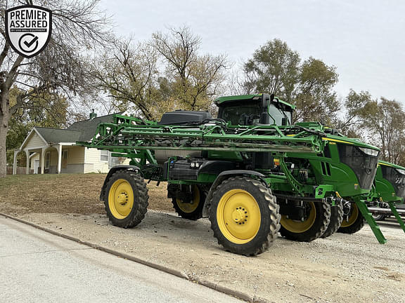 Image of John Deere 412R equipment image 4