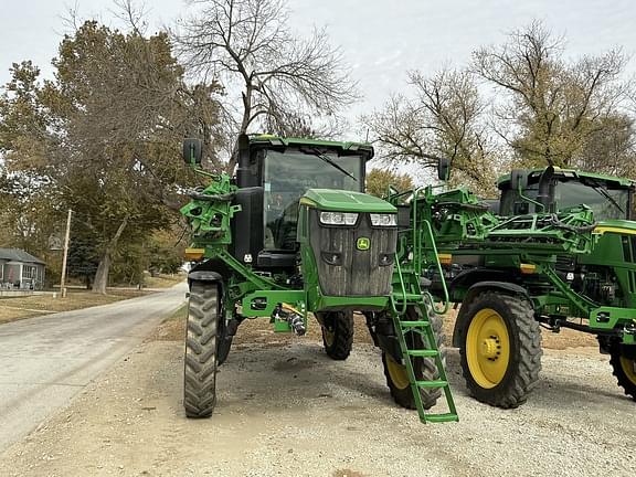 Image of John Deere 412R equipment image 1