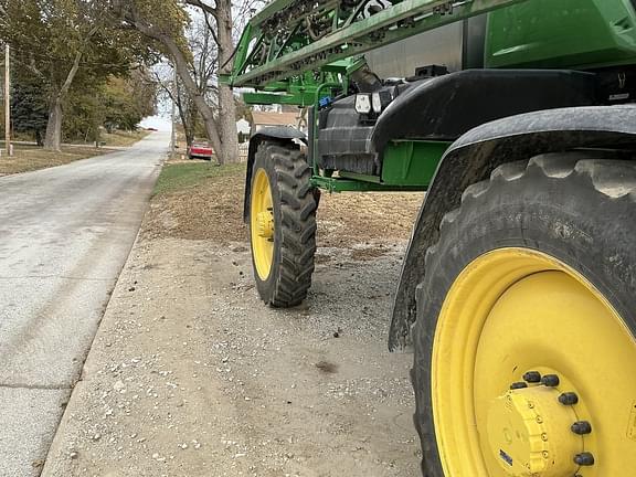 Image of John Deere 412R equipment image 2