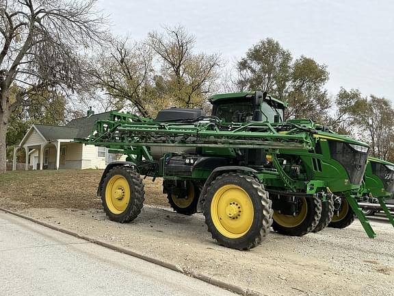 Image of John Deere 412R equipment image 1
