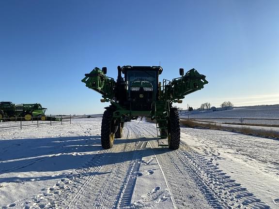 Image of John Deere 412R equipment image 2