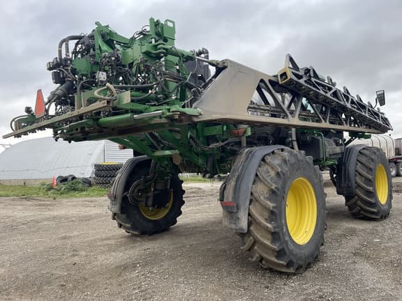 Image of John Deere 412R equipment image 3