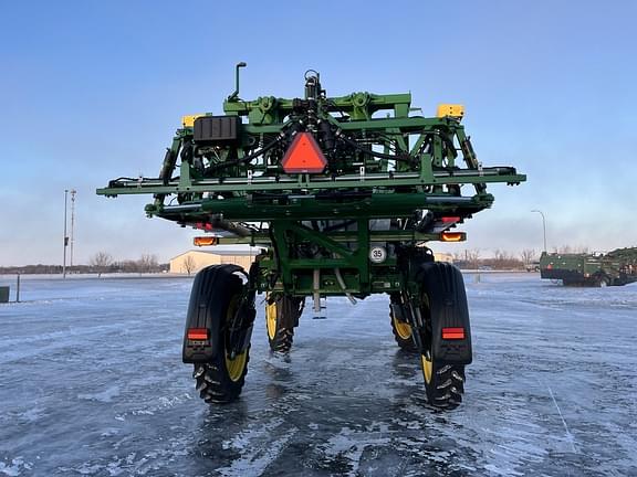 Image of John Deere 412R equipment image 3