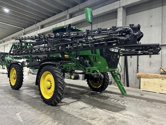 Image of John Deere 412R equipment image 1