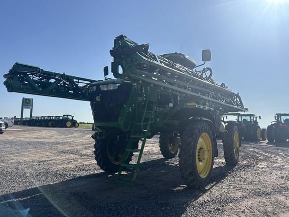 Image of John Deere 412R equipment image 1