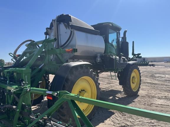 Image of John Deere 412R equipment image 4