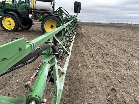 Image of John Deere 412R equipment image 3