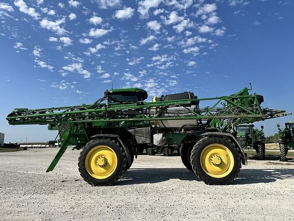 Image of John Deere 412R equipment image 3