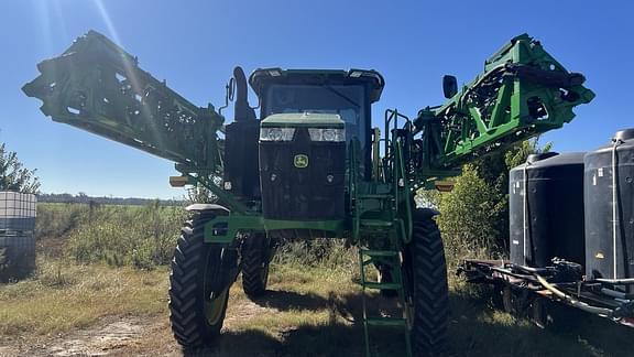 Image of John Deere 412R equipment image 2