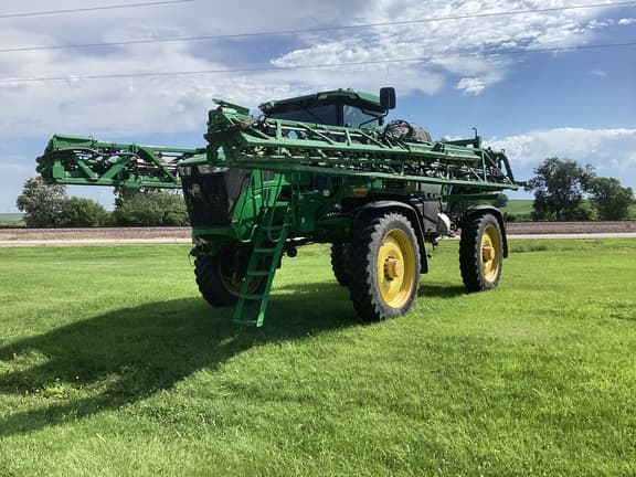 Image of John Deere 412R Primary image