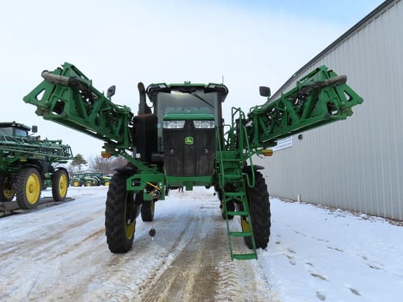 Image of John Deere 412R equipment image 4