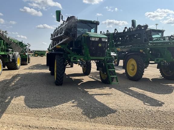 Image of John Deere 412R equipment image 1