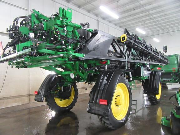 Image of John Deere 412R equipment image 3
