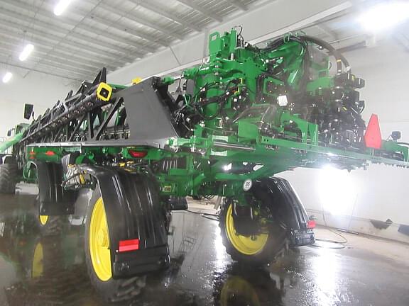 Image of John Deere 412R equipment image 2