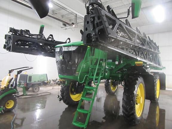 Image of John Deere 412R equipment image 1