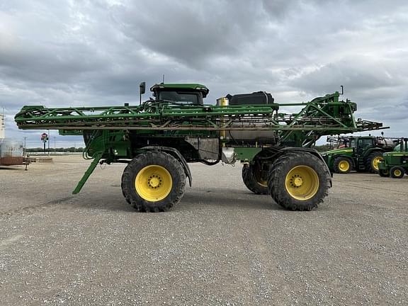 Image of John Deere 412R equipment image 1