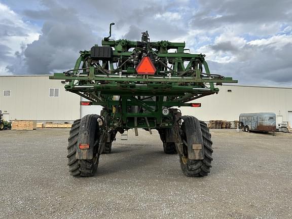 Image of John Deere 412R equipment image 3