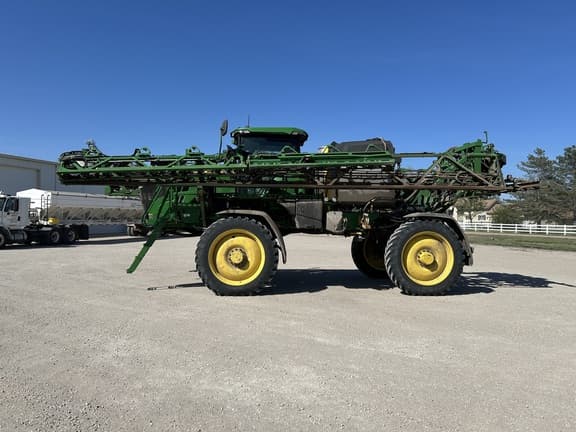 Image of John Deere 412R equipment image 1