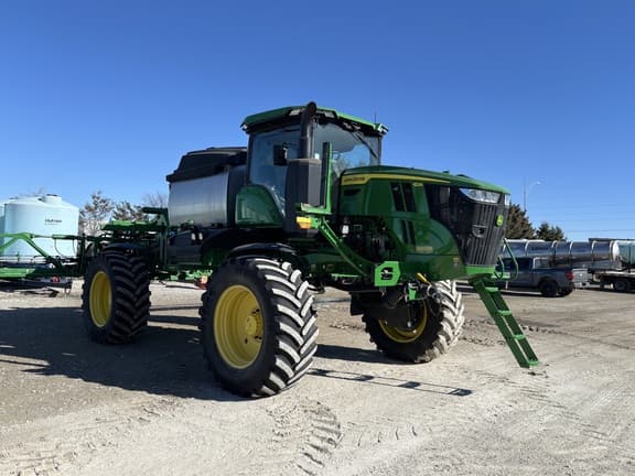 Image of John Deere 412R equipment image 2