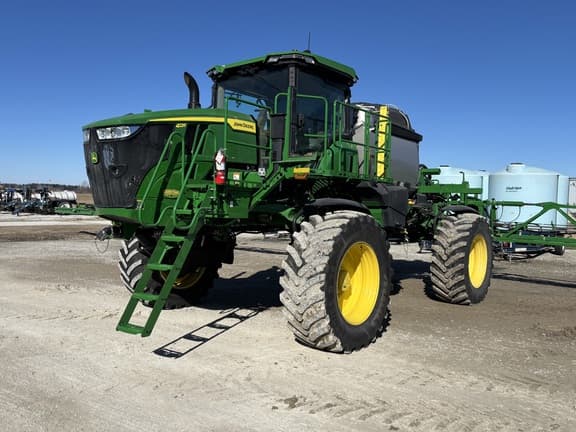 Image of John Deere 412R Primary image