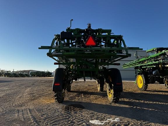 Image of John Deere 412R equipment image 3