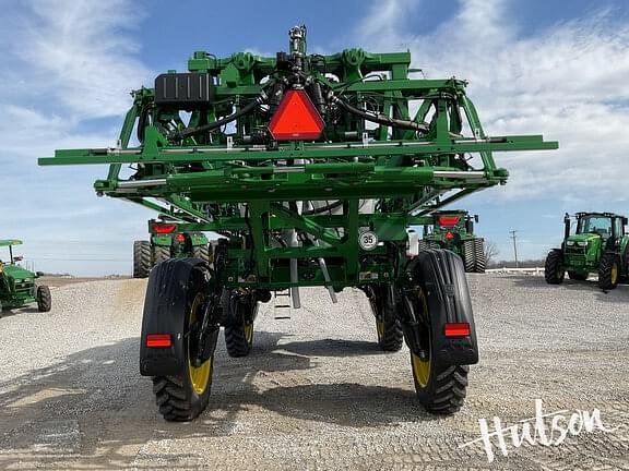 Image of John Deere 412R equipment image 4