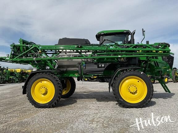 Image of John Deere 412R equipment image 2