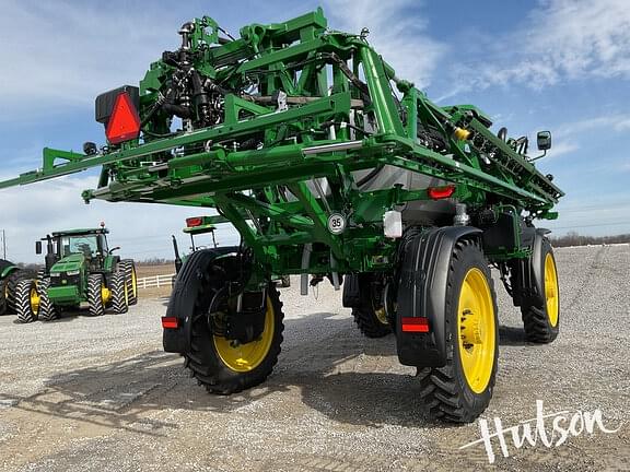 Image of John Deere 412R equipment image 3