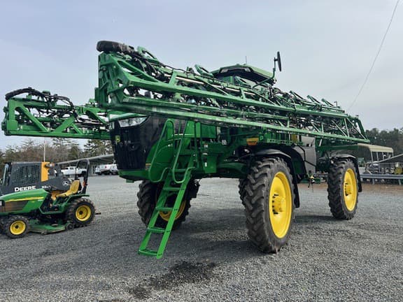 Image of John Deere 412R equipment image 3