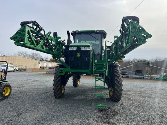 Image of John Deere 412R equipment image 1