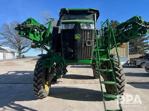 Image of John Deere 412R equipment image 1