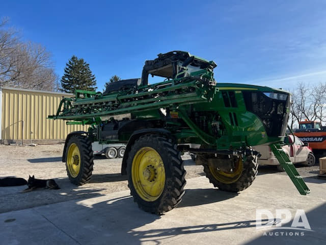 Image of John Deere 412R equipment image 3