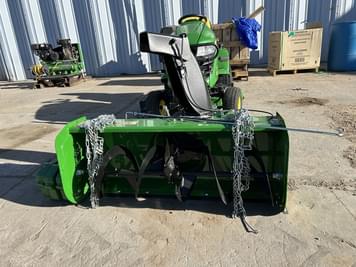 Main image John Deere 44" Snowblower