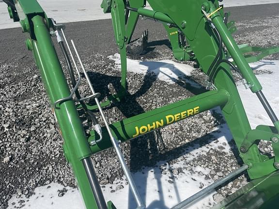 Image of John Deere 440R equipment image 2