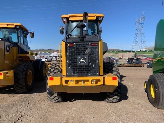 Image of John Deere 444P equipment image 1